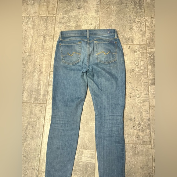 7 for all Mankind Cropped Gwenevere Jeans SZ 29 - Picture 3 of 4